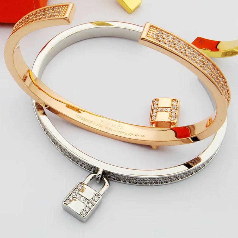 18K Kelly Clochette Diamond Hermes Bracelet